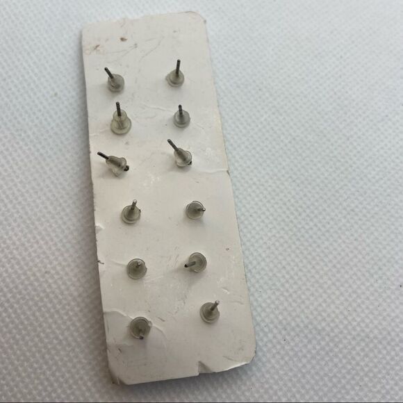 🍭6/$30 Set of 6 TC small gold tone ball and star post stud earrings - Picture 2 of 5